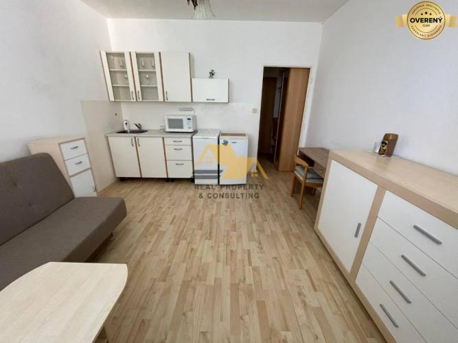 Reality Prenajmem zariadenú garsónku v Nových Zámkoch