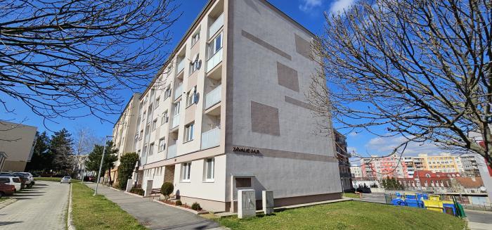 Reality Exkluzívne PNORF – zrekonštruovaný 3i byt, loggia, pivnica, tehlový byt. dom, ul. Závalie