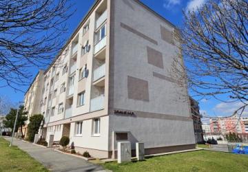 Reality Exkluzívne PNORF – zrekonštruovaný 3i byt, loggia, pivnica, tehlový byt. dom, ul. Závalie