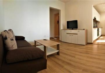 Reality Dlhodobý prenájom, Terasa, Ipeľská, 28m2 + LO, zariadený