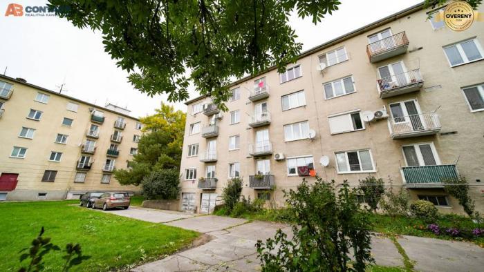 Reality Prenájom - dvojizbový byt v centre Piešťan