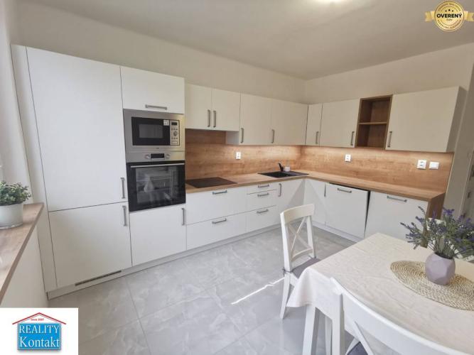 Reality Ponúkame na prenájom 1-izbový byt v Nových Zámkoch