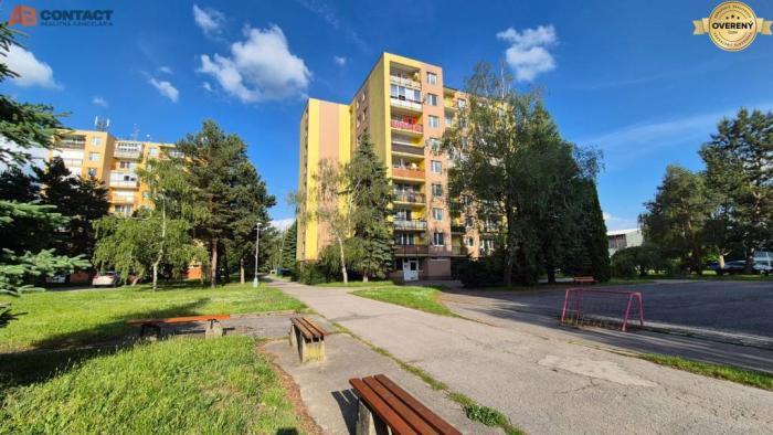 Reality Zariadený 3-izbový byt s väčšou loggiou na sídlisku Valová