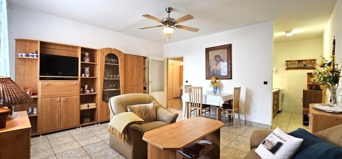 Reality PNORF – zrekonštruovaný a zariadený 2i byt, komora, šatník, pivnica, Podzámska ul.