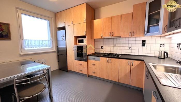 Reality Prenájom pekný 2 izbový byt, Repašského ulica, Bratislava IV. Dúbravka