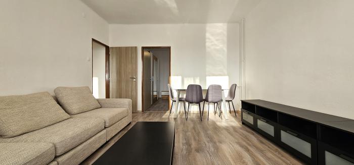 Reality PNORF – 3i byt, 72 m2, komora, pivnica, balkón, výťah, Hlohová ul.