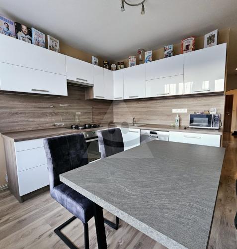 Reality 3-izbový byt byt, Handlová, Handlová