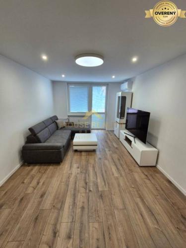 Reality Nový moderný 2 izbový byt, ulica Andreja Mráza, Bratislava II. Ružinov