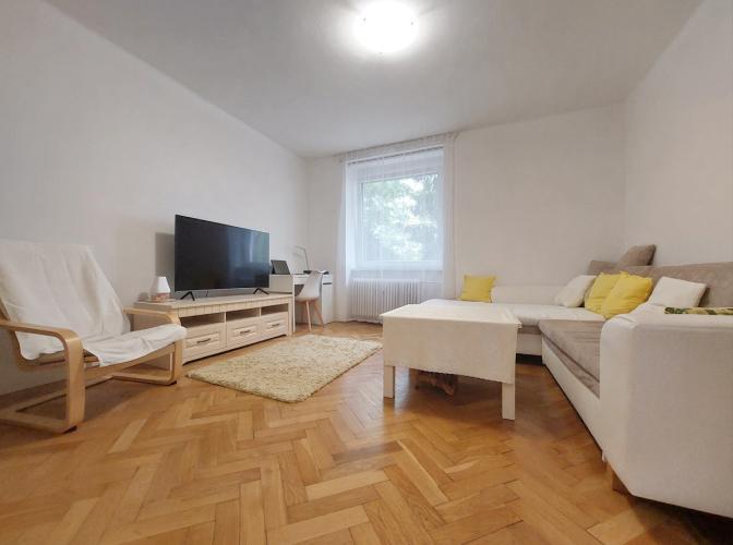 Reality V tehlovom bytovom dome 2 izbový byt na ulici Ružová dolina v Bratislave