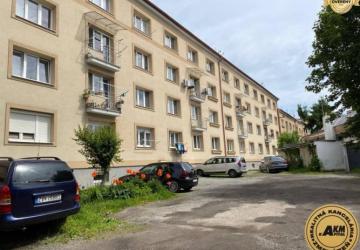 Reality REZERVOVANÉ 2 izbový tehlový byt Zvolen - Centrum - Znížená cena