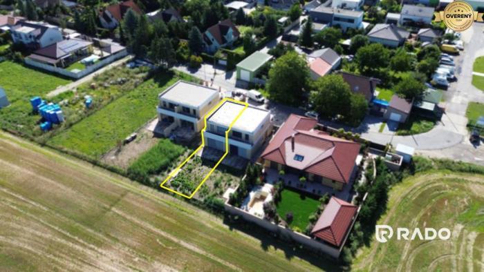 Reality RADO | 4-izbový dvojdom 103m2 | Jarovce - Kožušnícka ul.