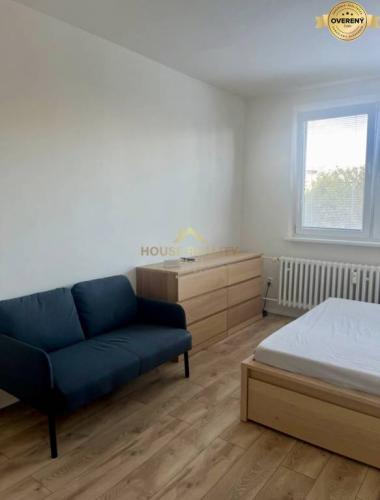 Reality Prenájom pekný 1 izbový byt, Závadská ulica, Bratislava III Rača