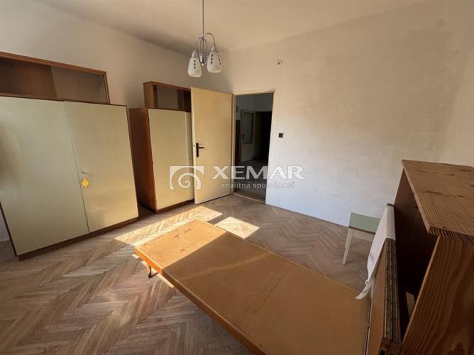 Reality Predaj 3 -izbový byt s balkónom vo Vyhniach