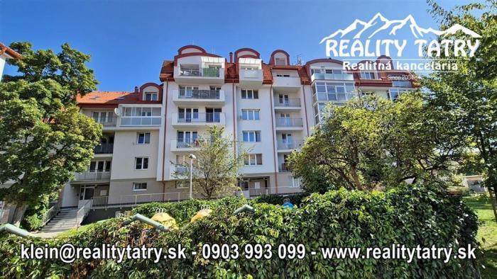 Reality Mezonetový byt 3 izbový s loggiou, krbom a garážovým státím v širšom centre - ODPORÚČAME 