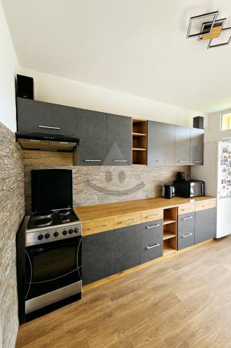 Reality 3-izbový byt byt, Handlová, Handlová