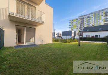 Reality 2-izbový byt s predzáhradkou 135 m² a parkovaním v tichej časti Bratislavy – iba 8 bytov v dome