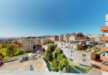 Reality 2i. byt 70m2 + TERASA + loggia, OBERON, Majerníková ul., unikátny výhľad, aj ako INVESTÍCIA