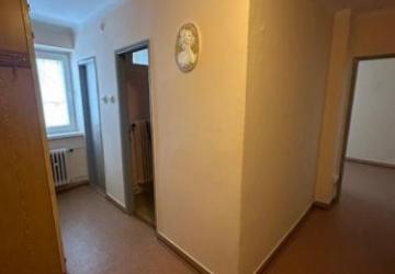 Reality PREDAJ : 2 IZBOVÝ TEHLOVÝ BYT V KOMÁRNE