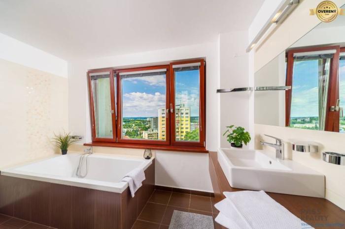 Reality Slnečný 3-izbový byt, loggia, výhľad, zeleň, poloha, L.Dérera, Kramáre