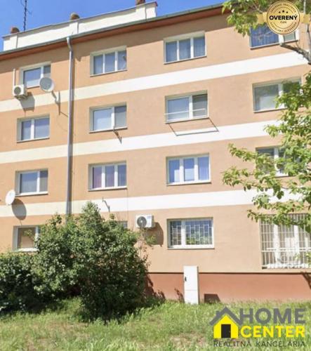 Reality PREDAJ  2 izbový, tehlový byt - Komárno