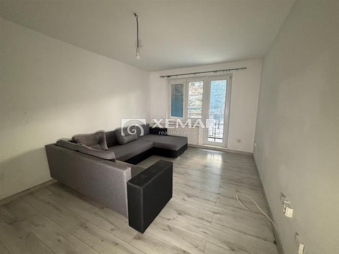 Reality Predaj 2-izbový byt s rozlohou 55 m2 Handlová