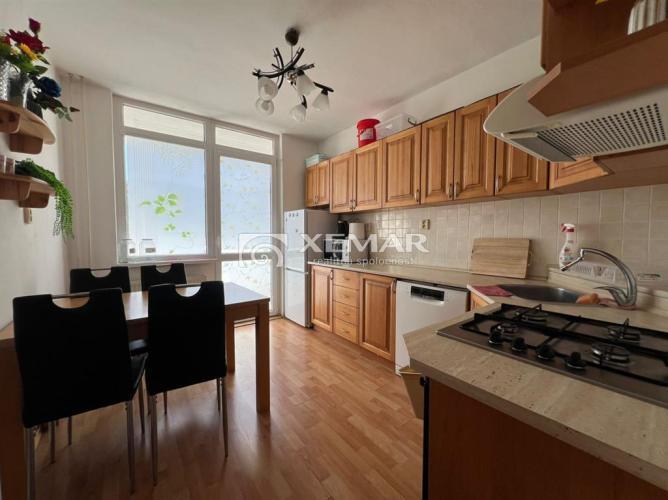 Reality Na predaj 3 izbový byt Banská Bystrica