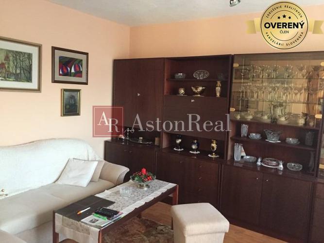 Reality P R E D A N É !!! ozvite sa mi a PREDÁM aj Vašu nehnuteľnosť