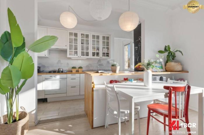 Reality KOMPLETNE VYBAVENÝ 1,5-IZB. BYT S LOGGIOU A PIVNICOU,ČSL. PARAŠUTISTOV