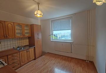 Reality Rezervované Trojizbový byt  Lúčna