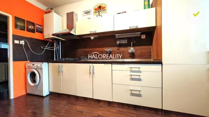 Reality REZERVOVANÉ - Predaj, štvorizbový byt Nové Zámky, s garážou a záhradkou - EXKLUZÍVNE HALO R