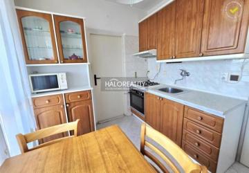 Reality REZERVOVANÉ - Predaj, štvorizbový byt Bratislava Rača, Kubačova