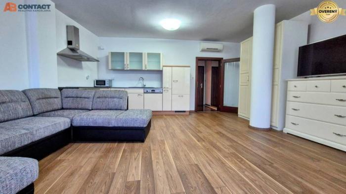 Reality Open-space bývanie v priamom centre Piešťan