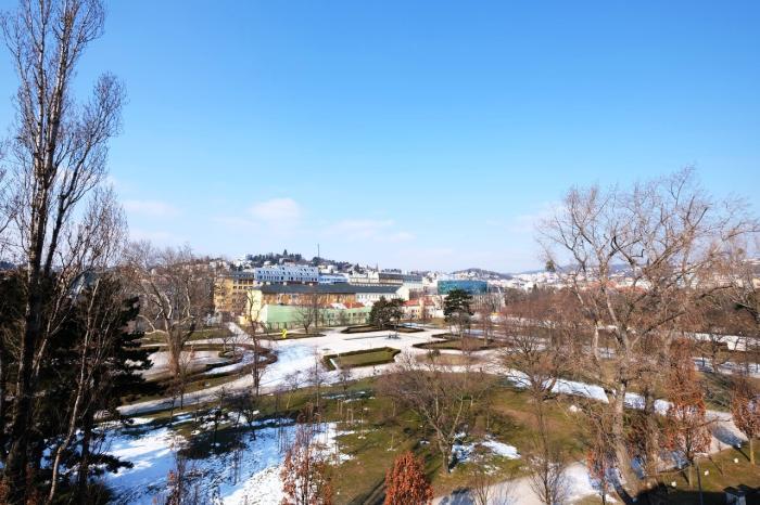 Reality 5i. byt DUPLEX, 225m2, Banskobystrická ul., centrum, 1x PARKING, 2x kúpeľňa, výhľad