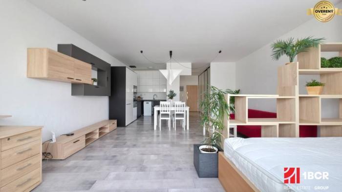 Reality VELKOMETRÁŽNY 1 IZB BYT- TRNAVSKÁ CESTA, RUŽINOV, BRATISLAVA