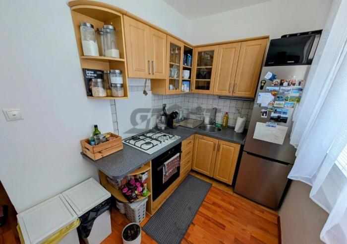 Reality Na prenájom 2-izb. byt Hronská ul. - Pod. Biskupice