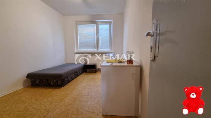 Reality PRENÁJOM izba v 3 izb byte, Banská Bystrica - Sásová