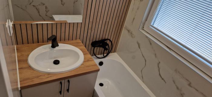 Reality Moderný 3-izbový byt prerobený na 4-izbový po kompletnej a kvalitnej rekonštrukcii.