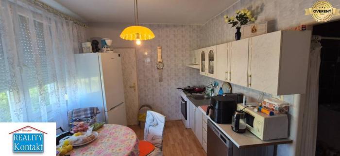 Reality Na predaj 4 izbový byt 82m2 v širšom centre-Nové Zámky