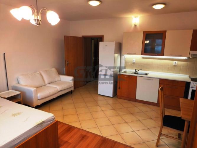 Reality Na prenájom 1-izb. byt Saratovská ul. - Dúbravka