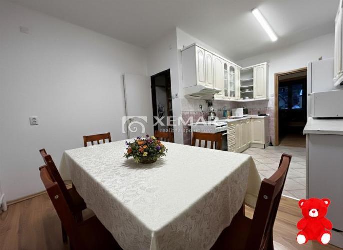 Reality Prenájom 4 izbový byt Banská Bystrica