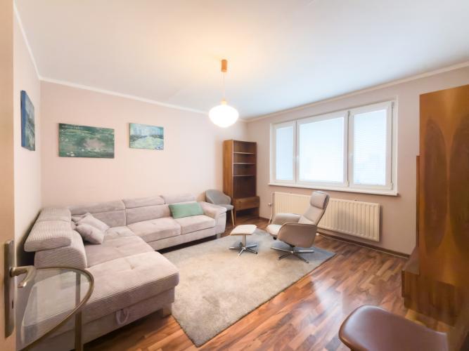 Reality 3 izb. byt s loggiou pri Chorvátskom ramene - Hálova ulica