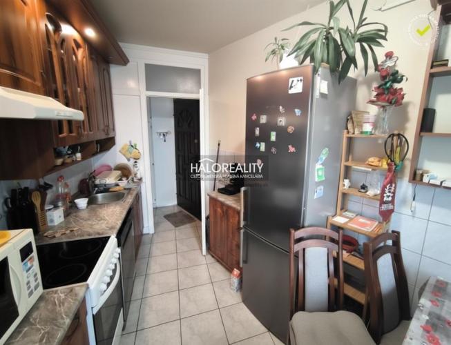 Reality Predaj, štvorizbový byt Levice, Rybníky I