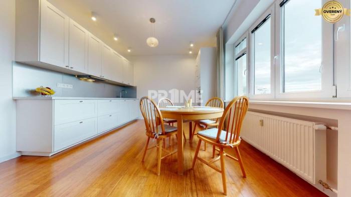 Reality ŠTÝLOVÝ 3i byt, REKONŠTRUKCIA, KLÍMA, Karadžičova ulica, Staré Mesto