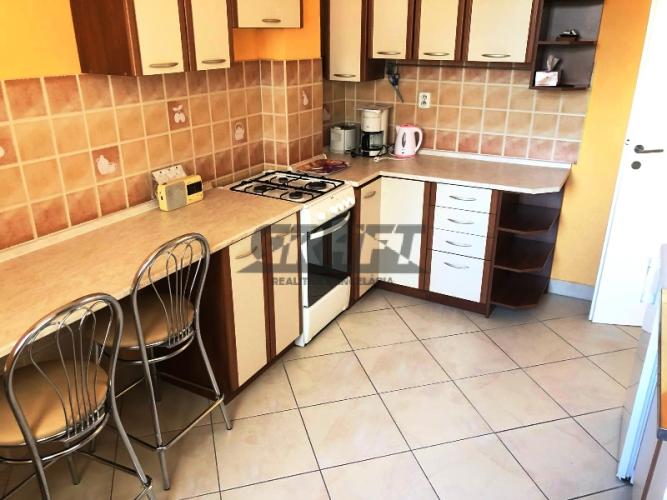 Reality Veľký 2,5-izbový byt na prenájom  Dostojevského rad