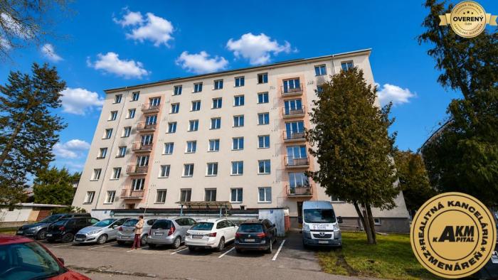 Reality 3 izbový tehlový byt 69m2 balkón, výťah Zvolen
