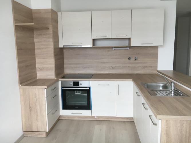 Reality Dám do prenájmu nový 2-izbový byt v Galante West na Hodskej ulici - novostavba pri nemocnici.