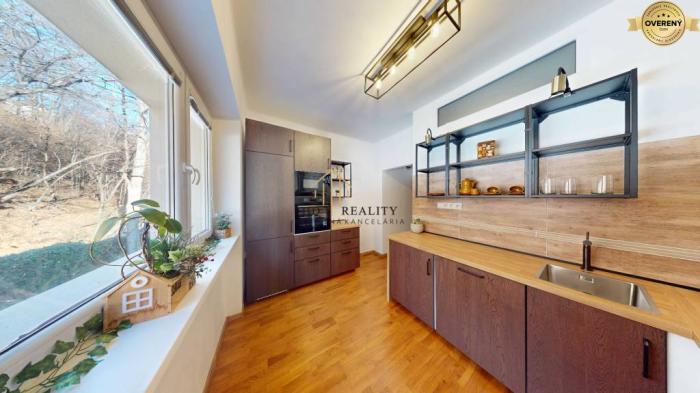 Reality HD Reality - prenájom, jednoizbový byt, Banská Štiavnica