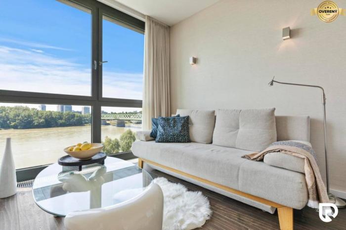 Reality RentHub I Krásny 1,5i byt s výhľadom na Dunaj I Eurovea I