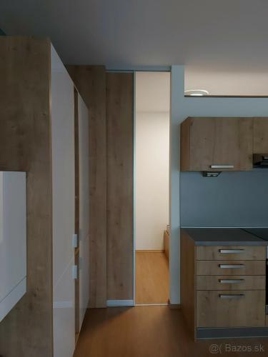 Reality TOP LOKALITA NIVY – ŠTÝLOVÝ 1-IZB. BYT, 39 m², T