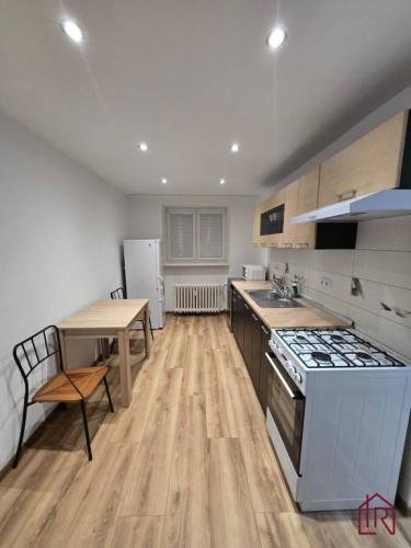 Reality NA PRENÁJOM 1 izbový byt, 40m2, Obrancov mieru, Prešov, TOP